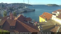 Port Hvar