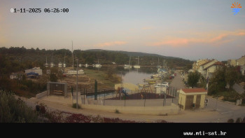 Snímek    1.11.2025 v 06:30