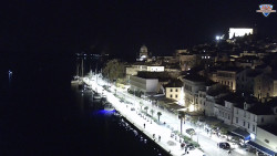 Nábřeží a město