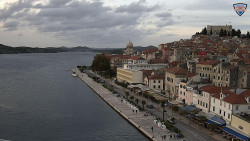 Nábřeží a město