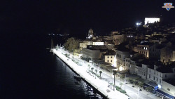 Nábřeží a město