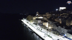 Nábřeží a město