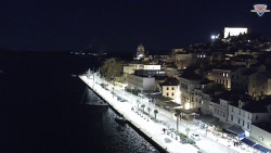 Nábřeží a město