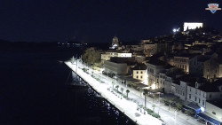 Nábřeží a město