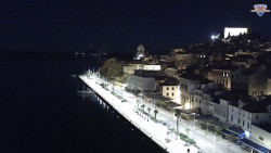 Nábřeží a město