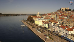 Nábřeží a město