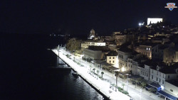 Nábřeží a město