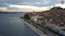 Nábřeží a město