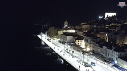 Nábřeží a město