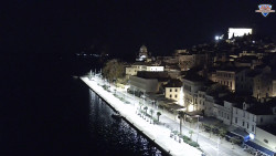 Nábřeží a město