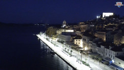 Nábřeží a město