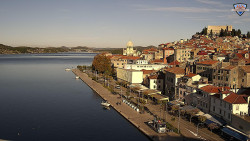 Nábřeží a město