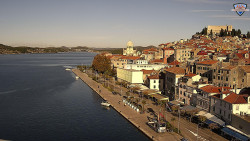 Nábřeží a město