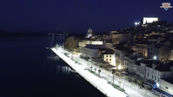 Nábřeží a město