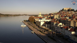 Nábřeží a město