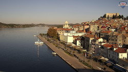 Nábřeží a město