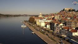 Nábřeží a město