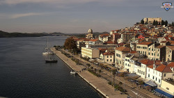 Nábřeží a město