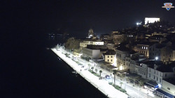 Nábřeží a město