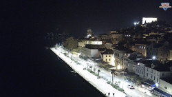 Nábřeží a město