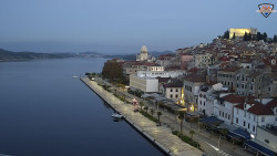 Nábřeží a město