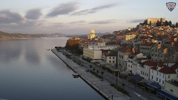 Nábřeží a město