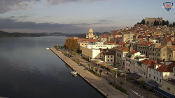 Nábřeží a město