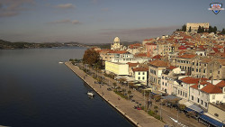 Nábřeží a město