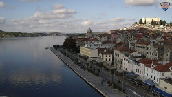 Nábřeží a město