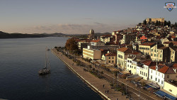 Nábřeží a město