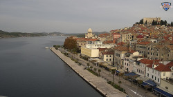 Nábřeží a město