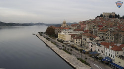 Nábřeží a město