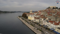 Nábřeží a město