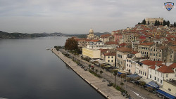 Nábřeží a město