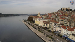 Nábřeží a město