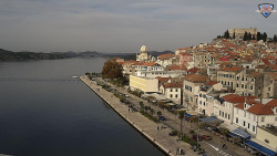 Nábřeží a město