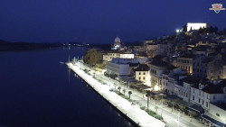 Nábřeží a město