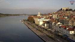 Nábřeží a město