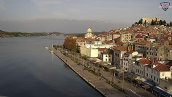 Nábřeží a město