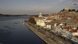 Nábřeží a město