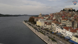 Nábřeží a město