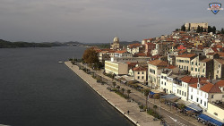 Nábřeží a město