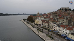 Nábřeží a město