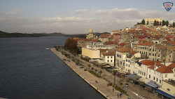 Nábřeží a město