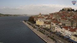 Nábřeží a město