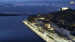 Nábřeží a město