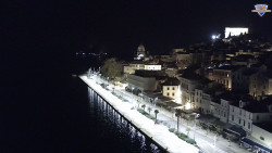 Nábřeží a město