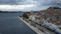 Nábřeží a město