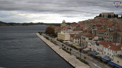 Nábřeží a město