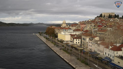 Nábřeží a město